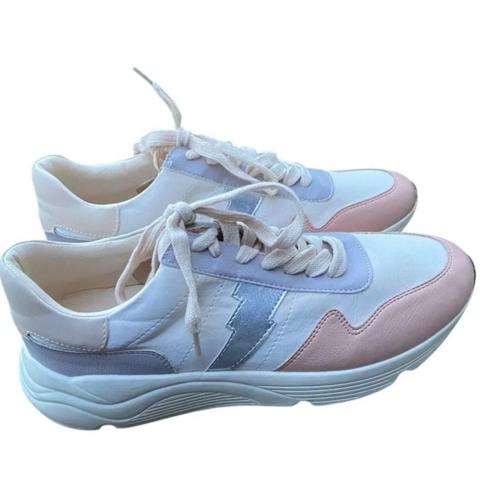 White Raven Women’s Sneakers I Size: 9